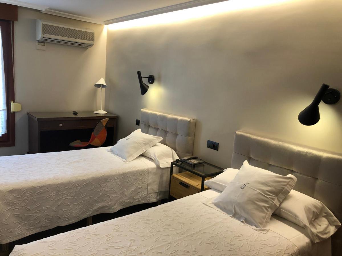 Hostal Astoria Madrid Exterior photo
