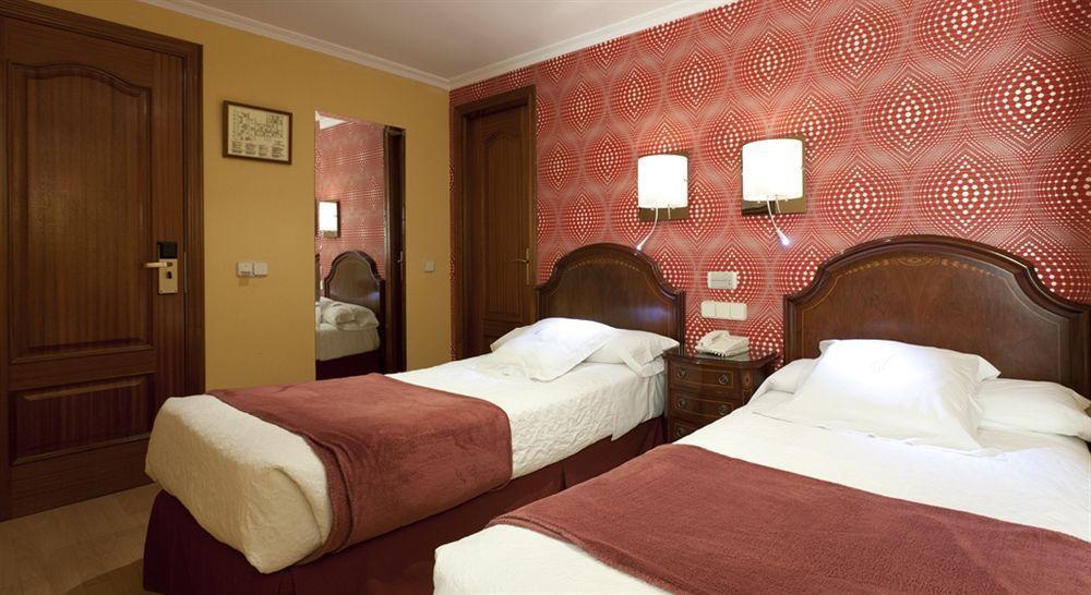 Hostal Astoria Madrid Exterior photo