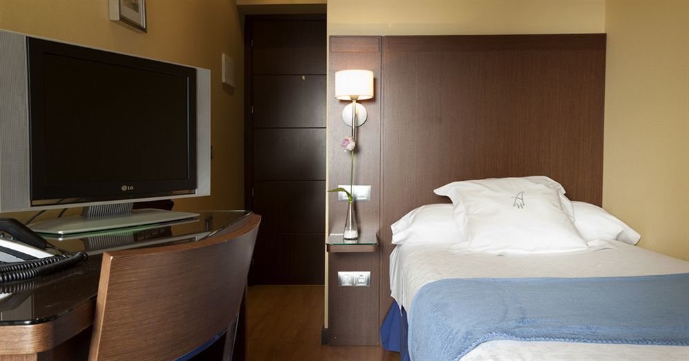 Hostal Astoria Madrid Exterior photo